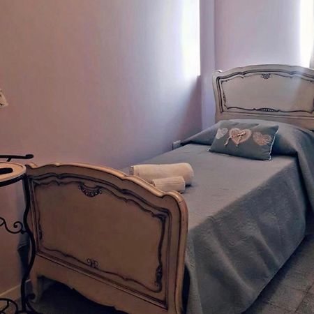 Gioia Chic & Economy Hotell Gioia Tauro Exteriör bild